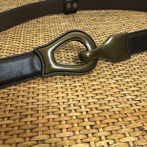 Vintage Women's M/L Genuine Leather Brown Brass Buckle Hook Equestrian Riding - Picture 2 of 6